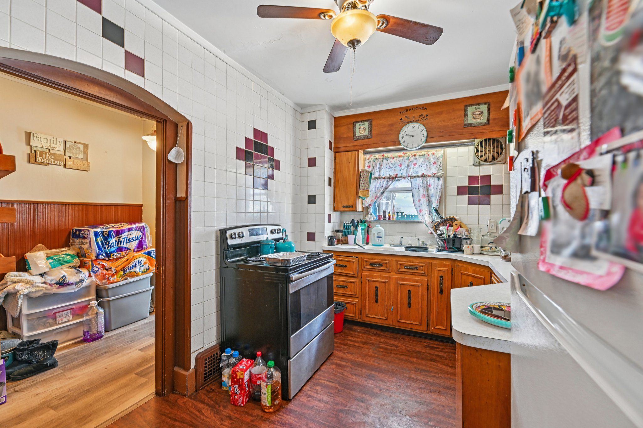 Melrose Ave-S1903-014.jpg