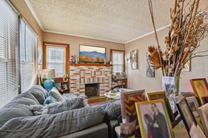 Melrose Ave-S1903-006.jpg