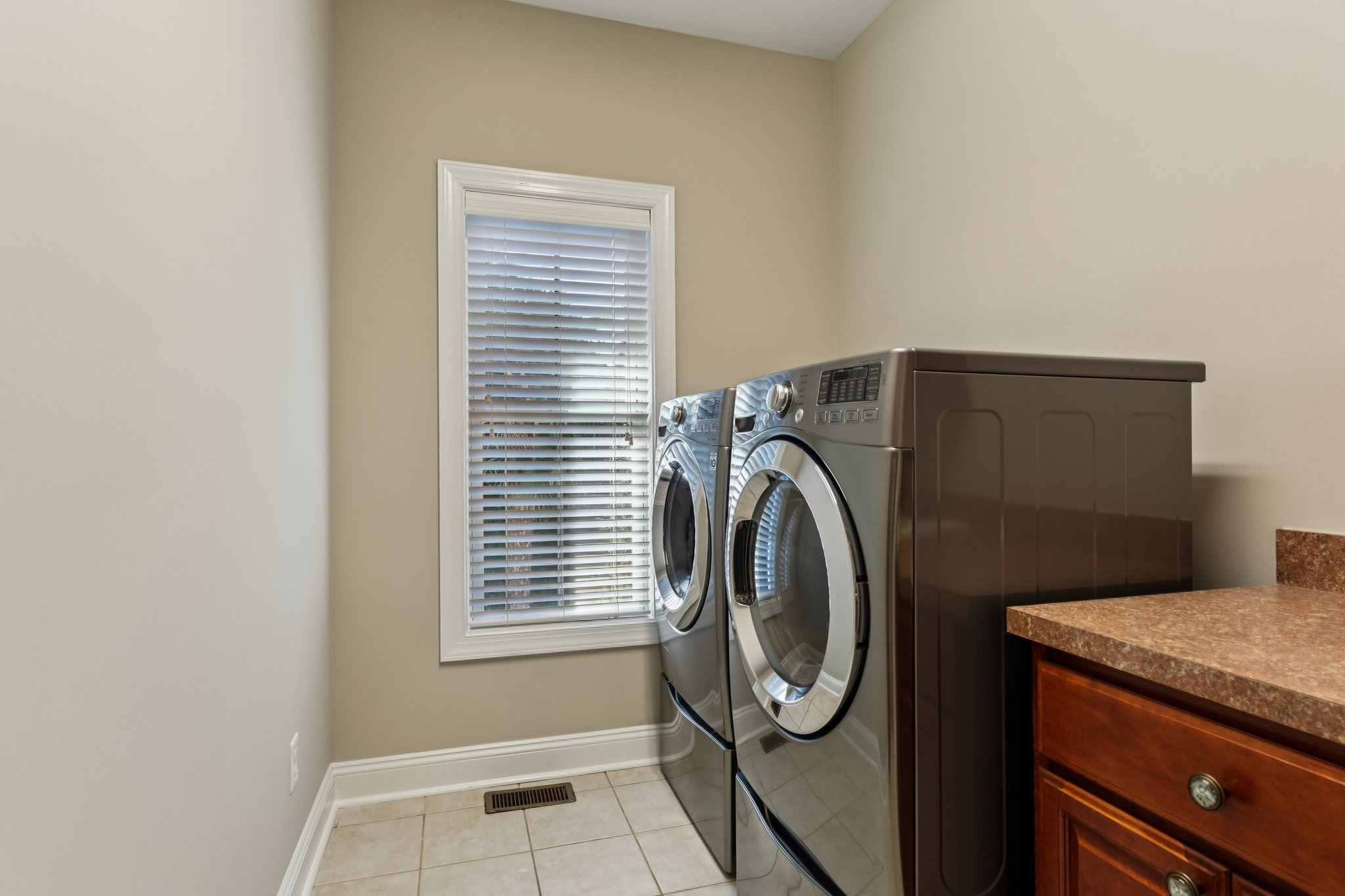 Palos Verde Dr-S1403-050.jpg