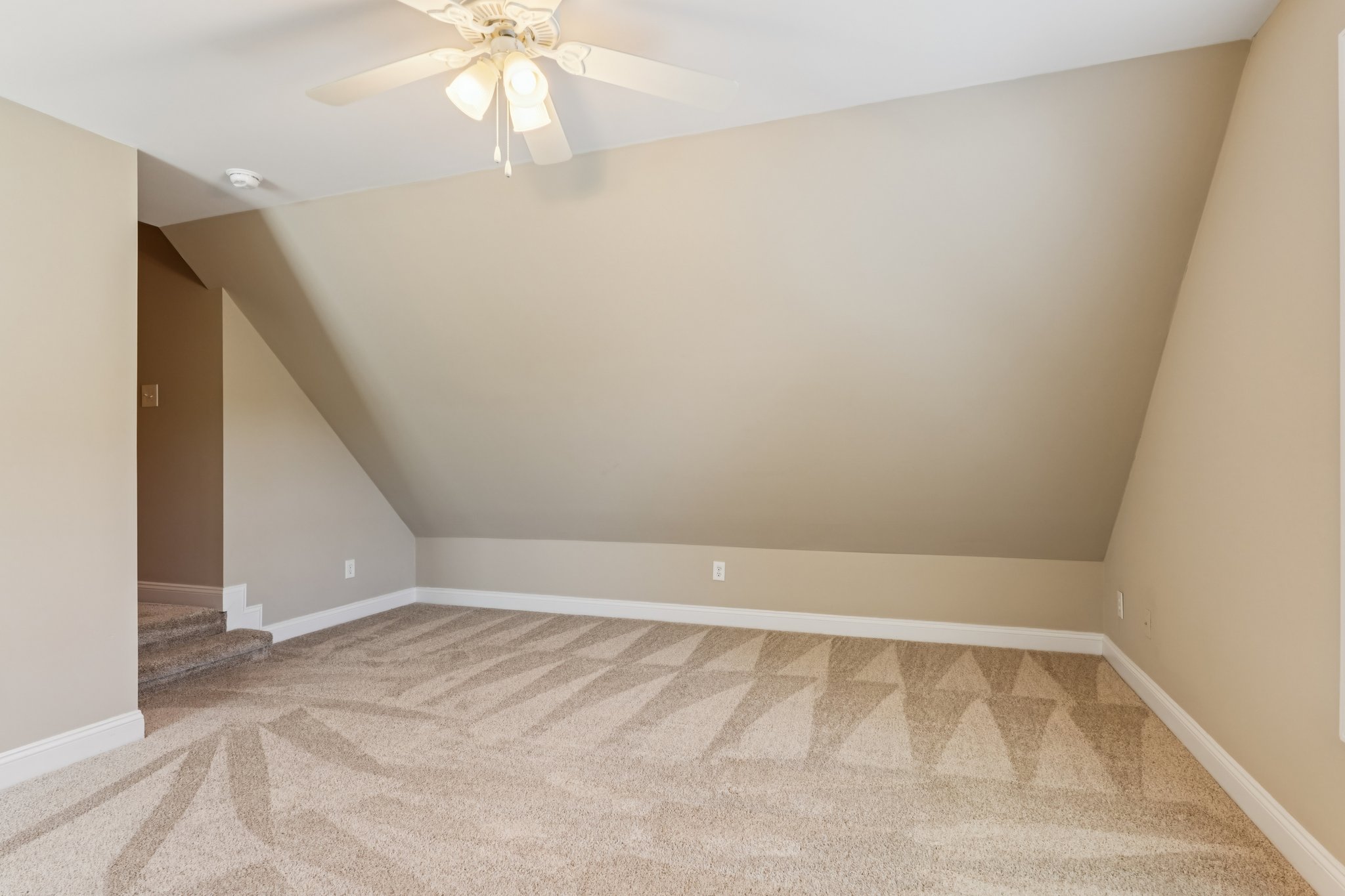 Palos Verde Dr-S1403-062.jpg