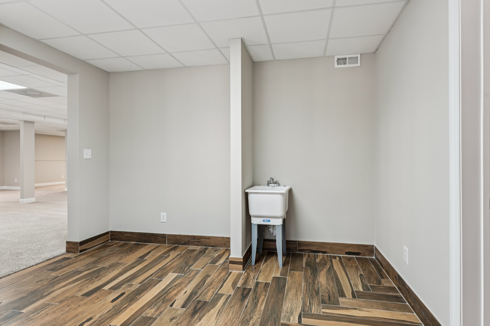 Palos Verde Dr-S1403-089.jpg