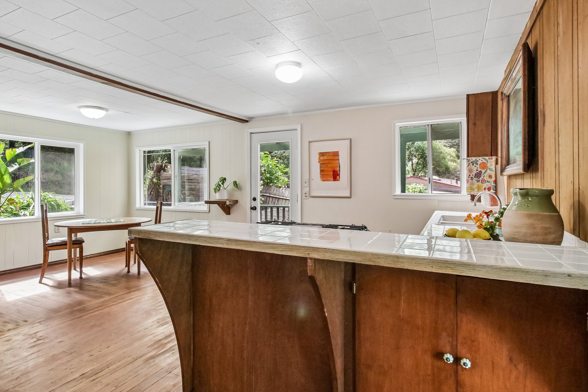 Pine Ave-S2504-026.jpg