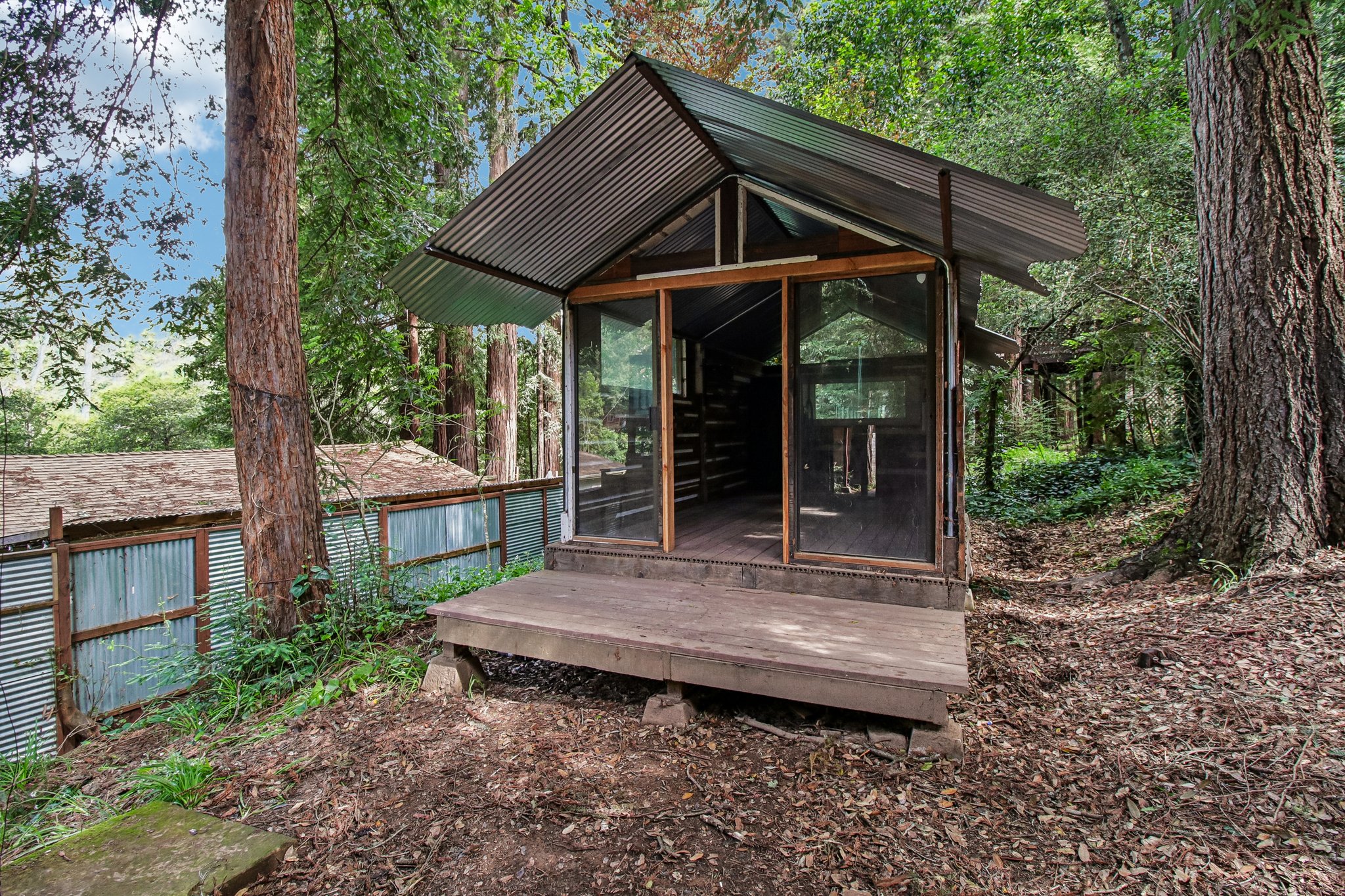 Pine Ave-S2504-050.jpg