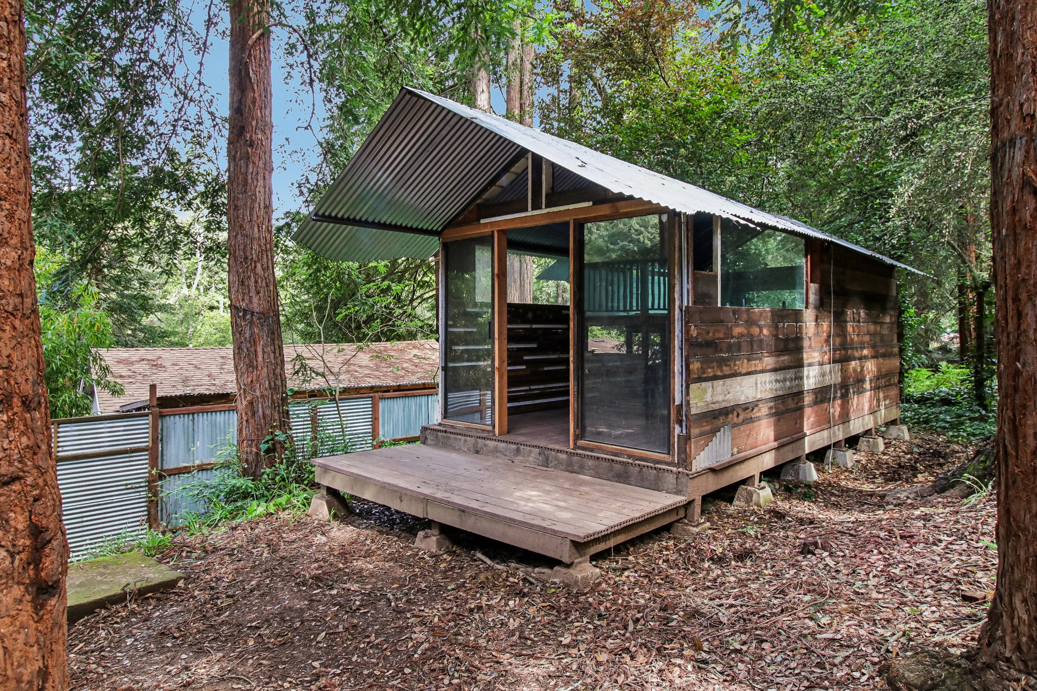 Pine Ave-S2504-051.jpg