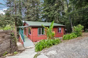 Pine Ave-S2504-004.jpg