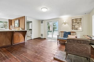 Pine Ave-S2504-017.jpg