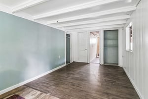 Pine Ave-S2504-033.jpg