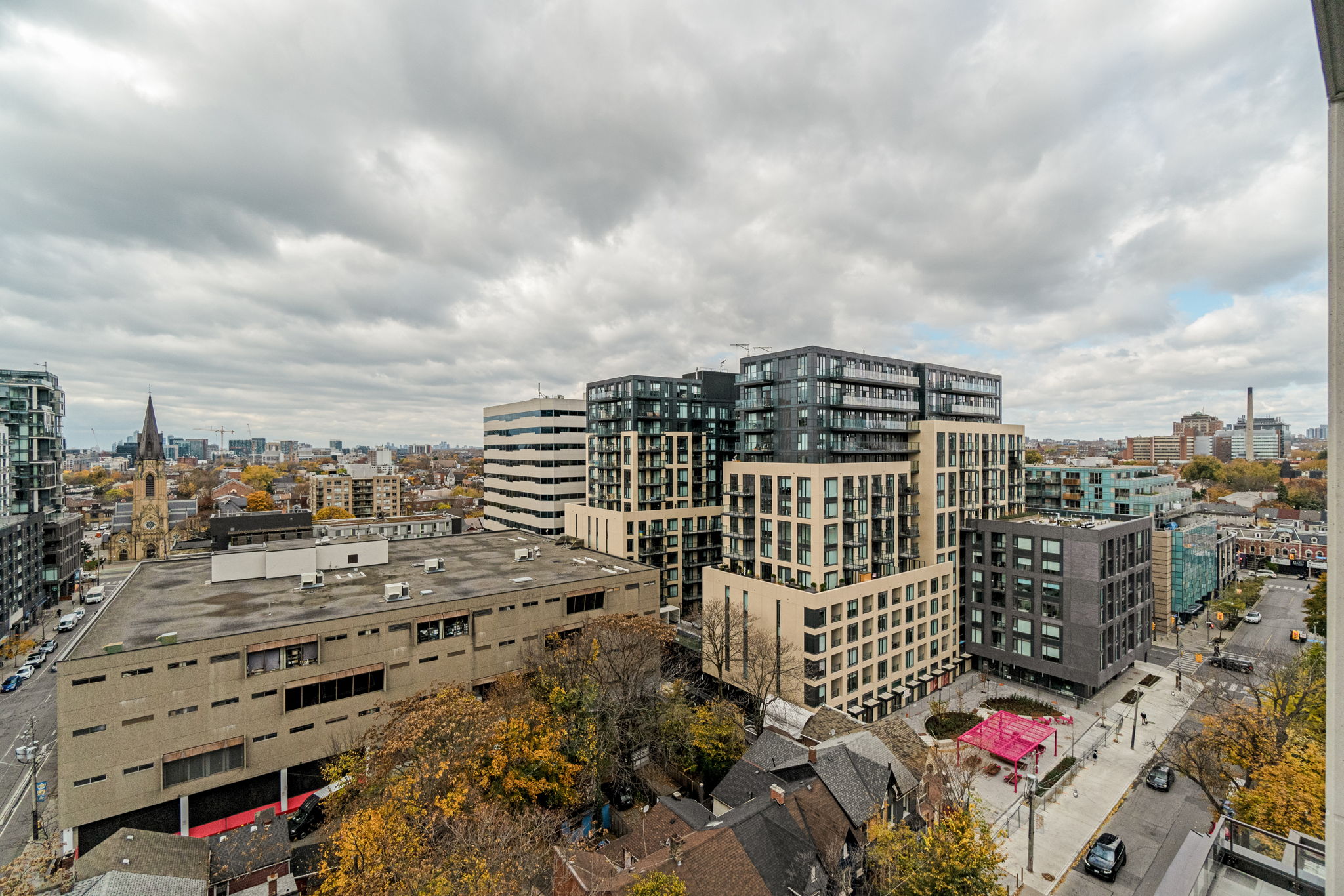 Toronto property showcase — delivered property photograph 23