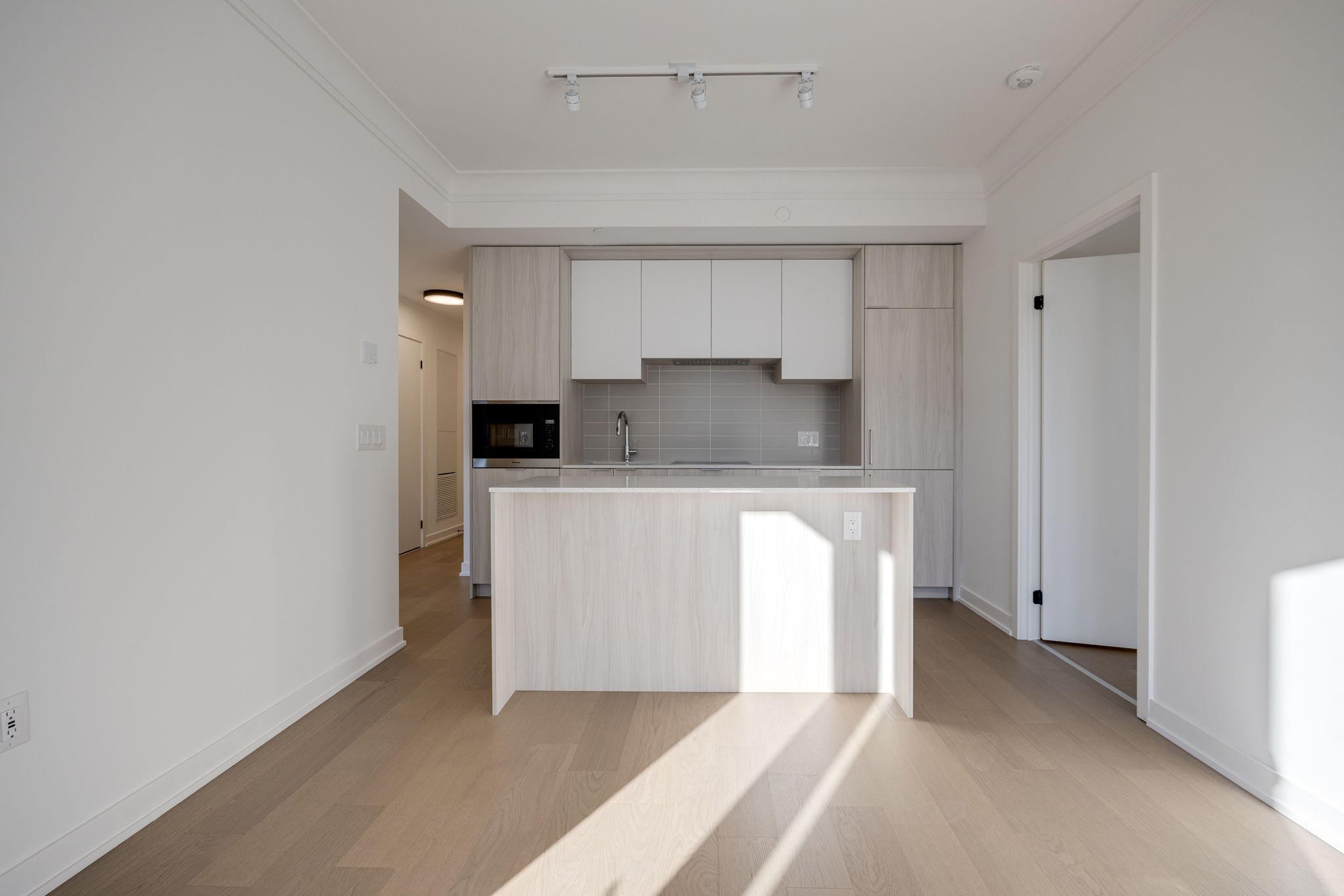 Toronto property showcase — delivered property photograph 6
