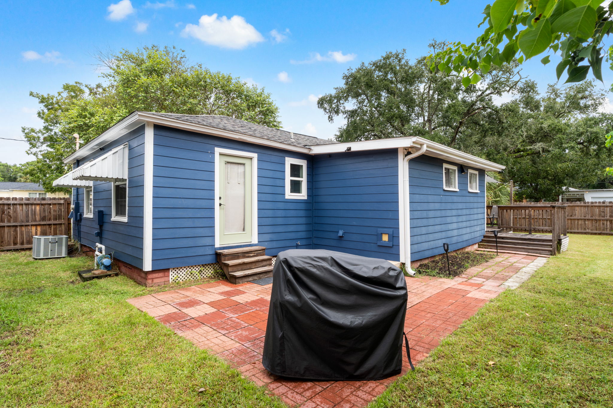  Photo 39