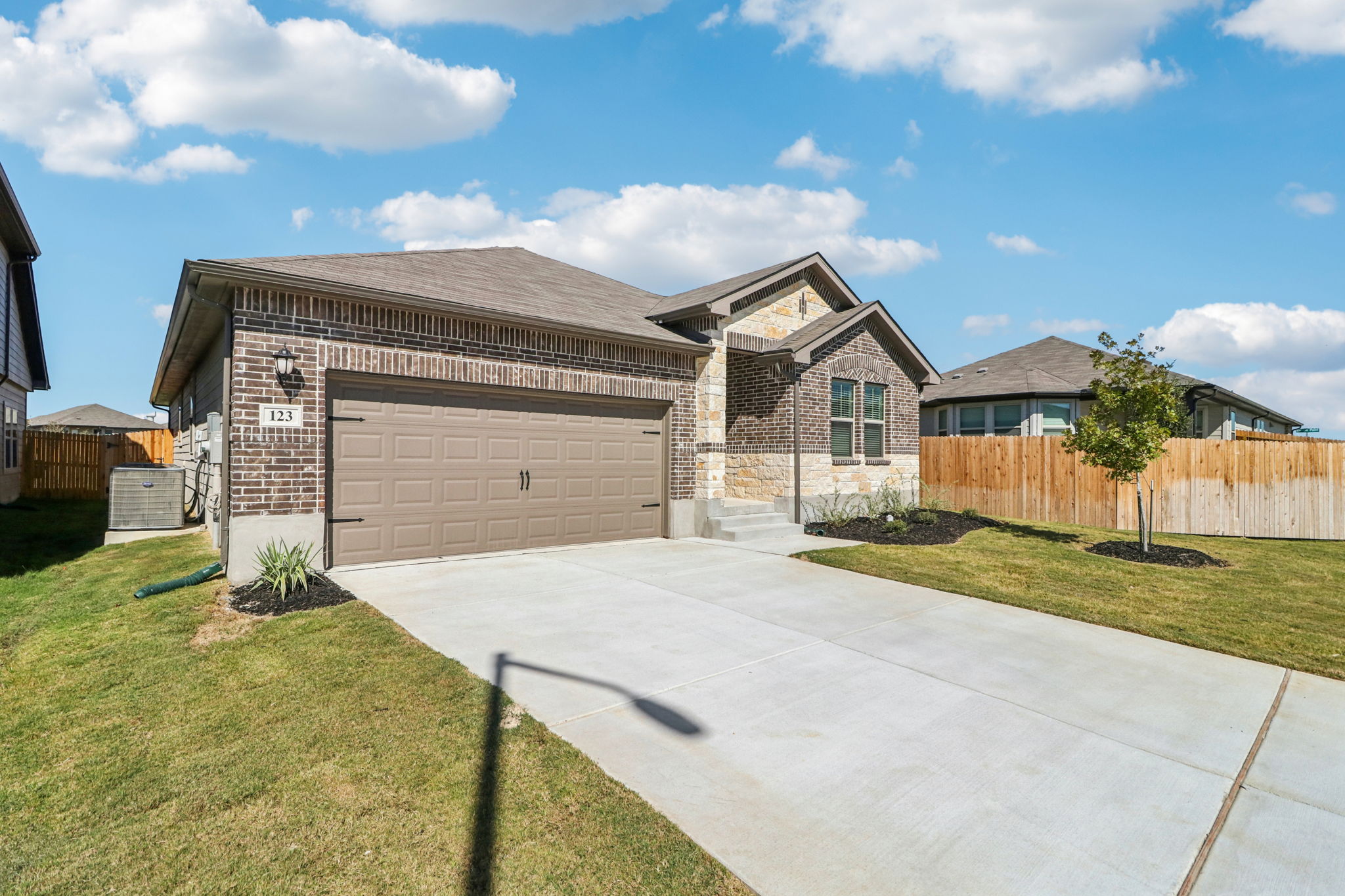 San Antonio East - Legendary Trails - 123 Shelton Pass Schertz TX 78108 - 002