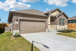 San Antonio East - Legendary Trails - 123 Shelton Pass Schertz TX 78108 - 003