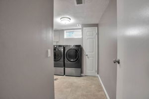  Photo 39