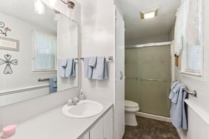 S 25th St-S0609-015.jpg