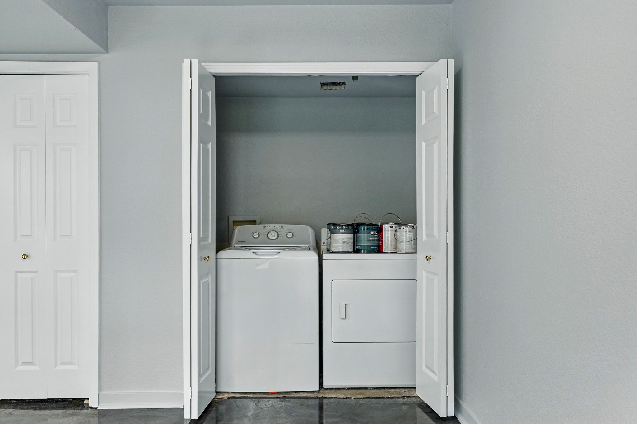  Photo 48