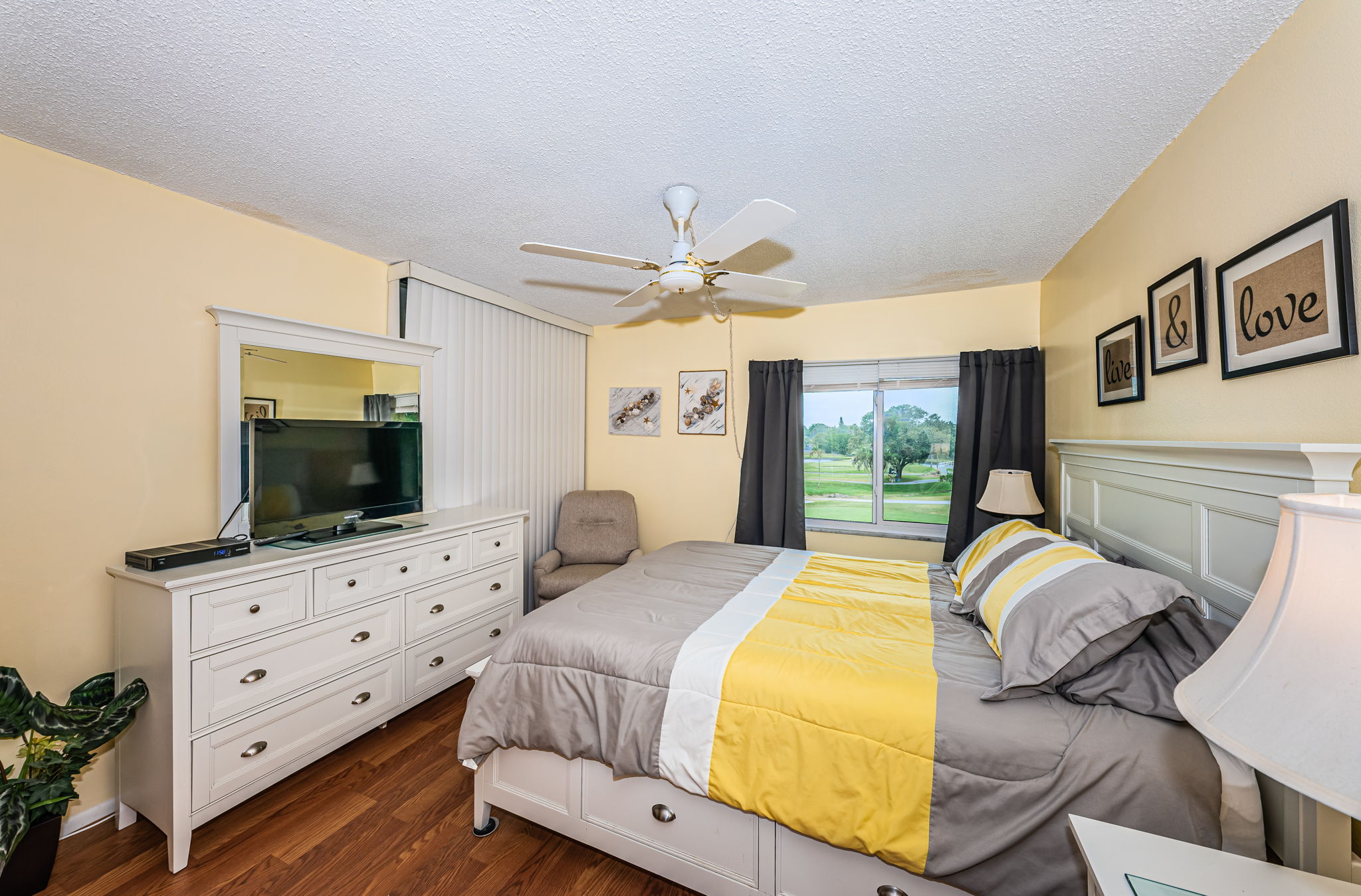 Bedroom 1b