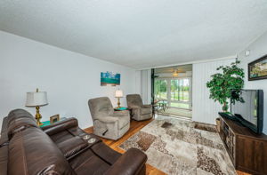 Living Room 2-2