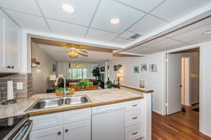 Kitchen 4-2