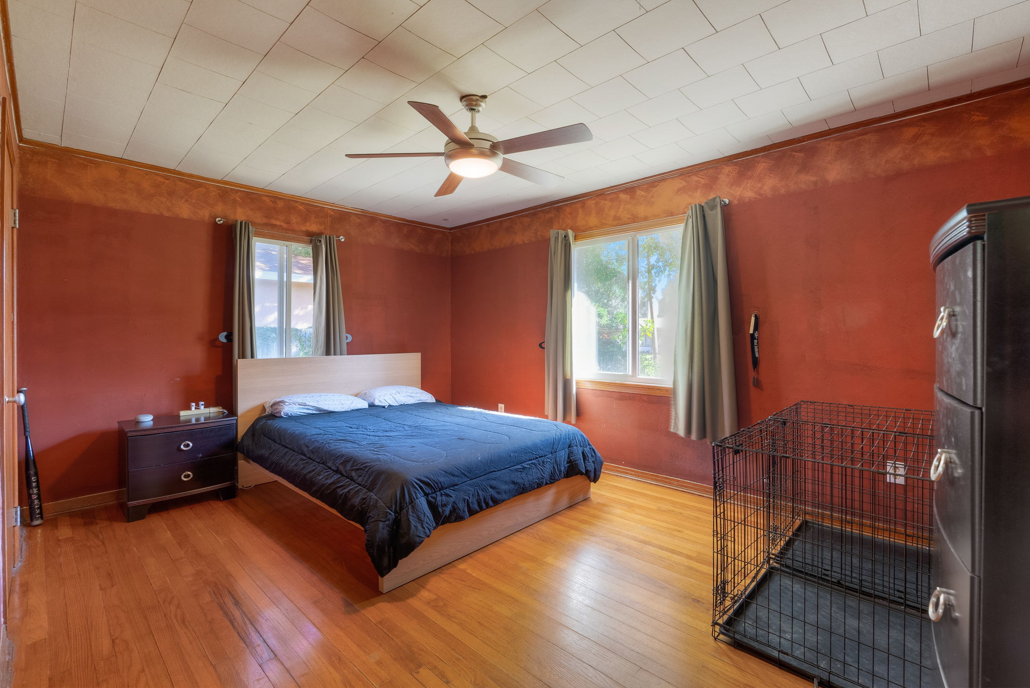 N Oakleaf Ave-028