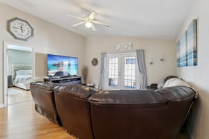 NE 48th Way-009.jpg