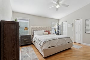 NE 48th Way-018.jpg