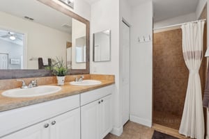 NE 48th Way-021.jpg