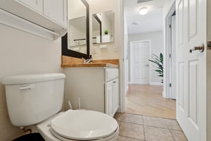 NE 48th Way-027.jpg