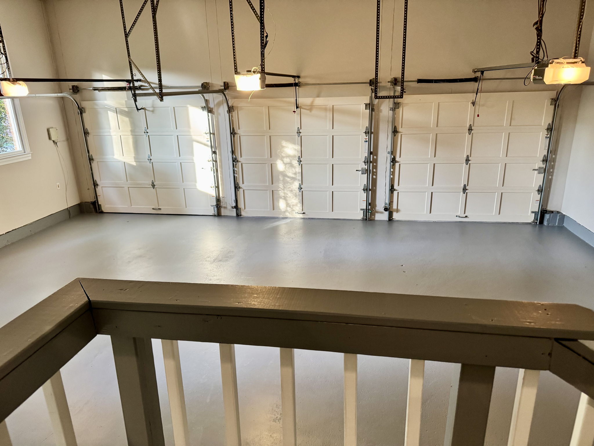 COMPLETELY PAINTED WALLS & FLOOR THREE CAR GARAGE