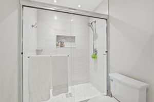 WALK-IN SHOWER IN BUDDY BATH