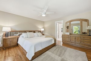 HUGE THIRD BEDROOM WITH UPDATED BUDDY BATH
