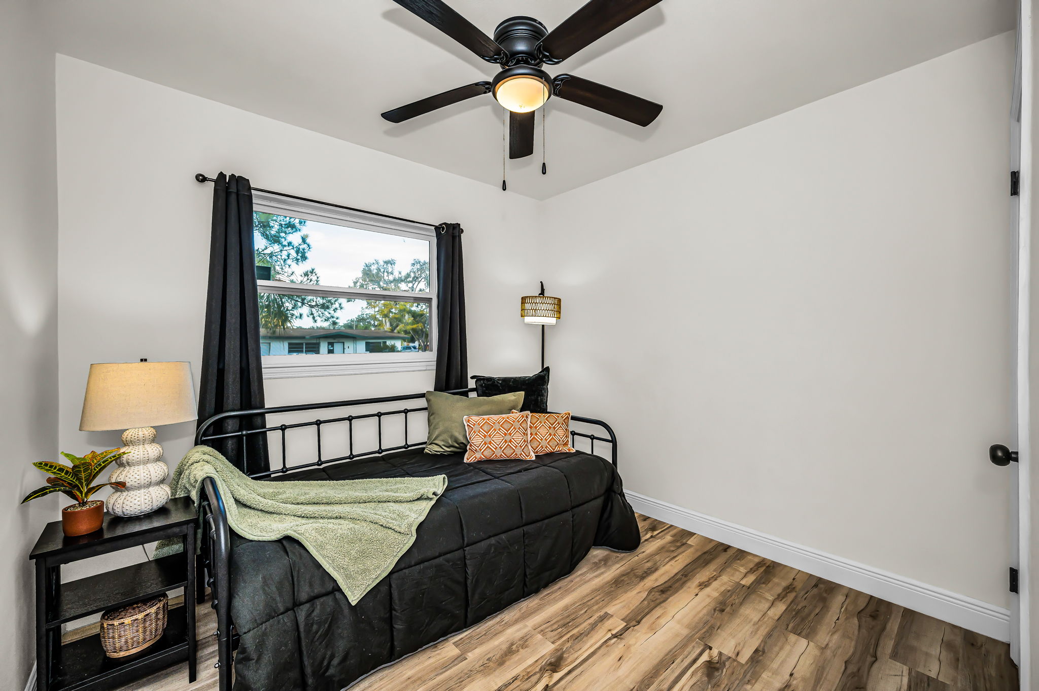 Bedroom3a