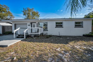 Front Exterior15