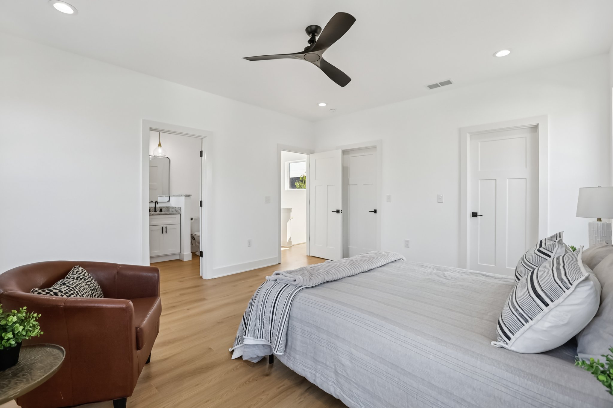 Marlowe Ave-1106-024.jpg