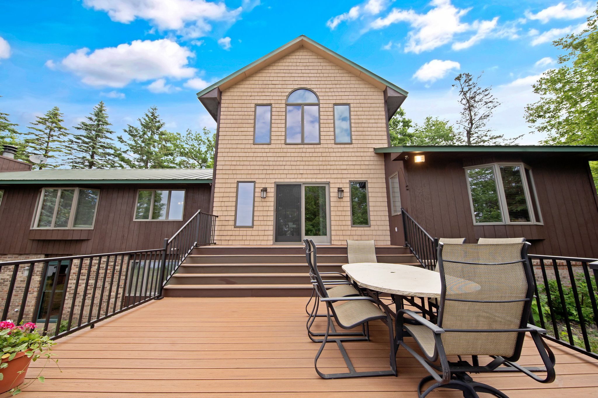 New Trex Decking and Aluminum Rails