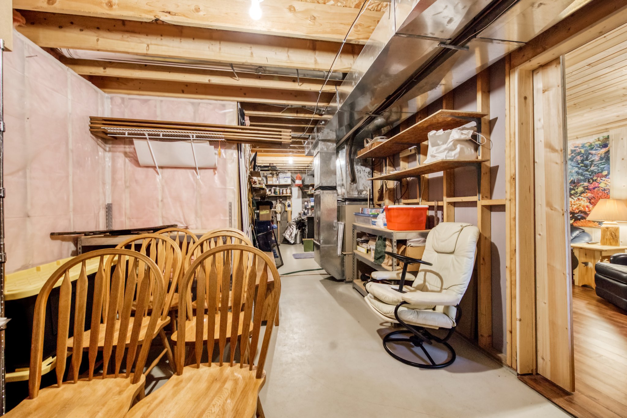 Utility Room-LL- Lots of storage space!