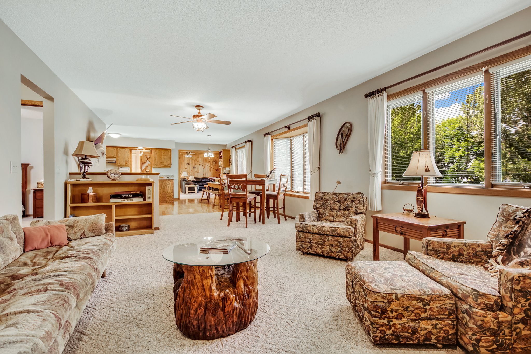 Open Main Floor Living/Dining/Kitchen