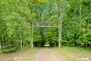 Welcome to Pine Views! Custom Entry Sign