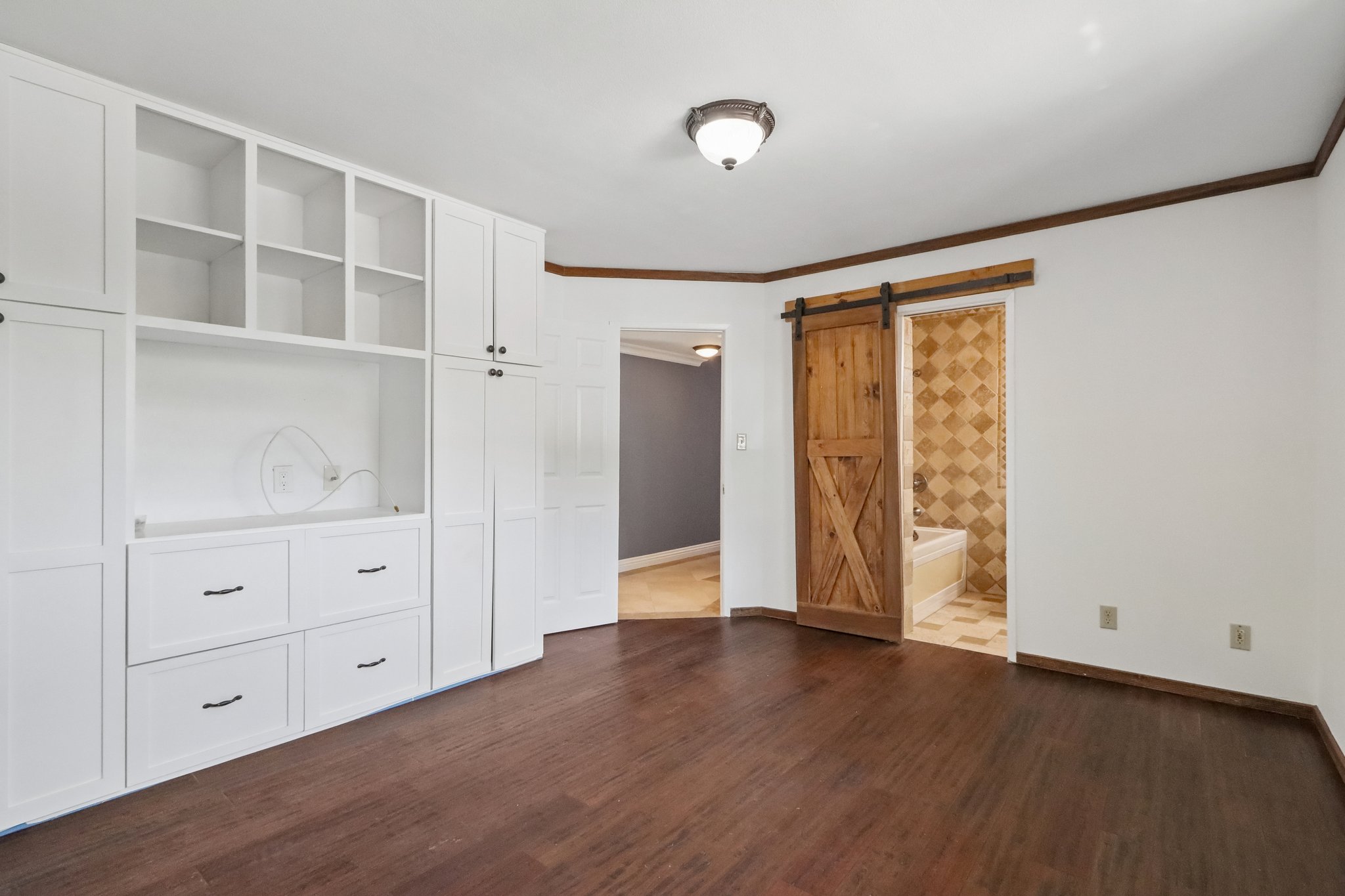 Newport Ave-S1507-019.jpg