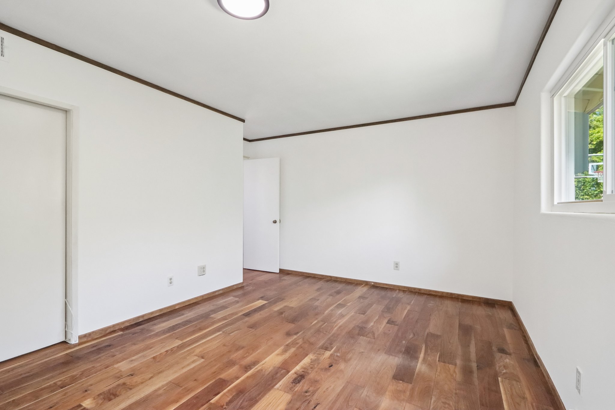 Newport Ave-S1507-023.jpg