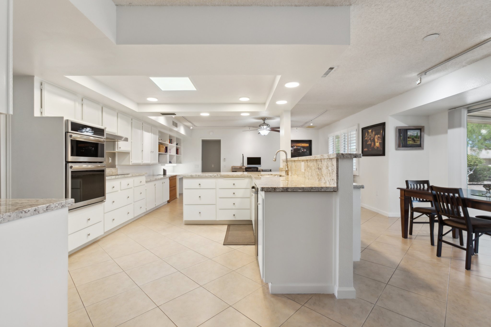 12315 W Sonnet Dr - 009.JPG