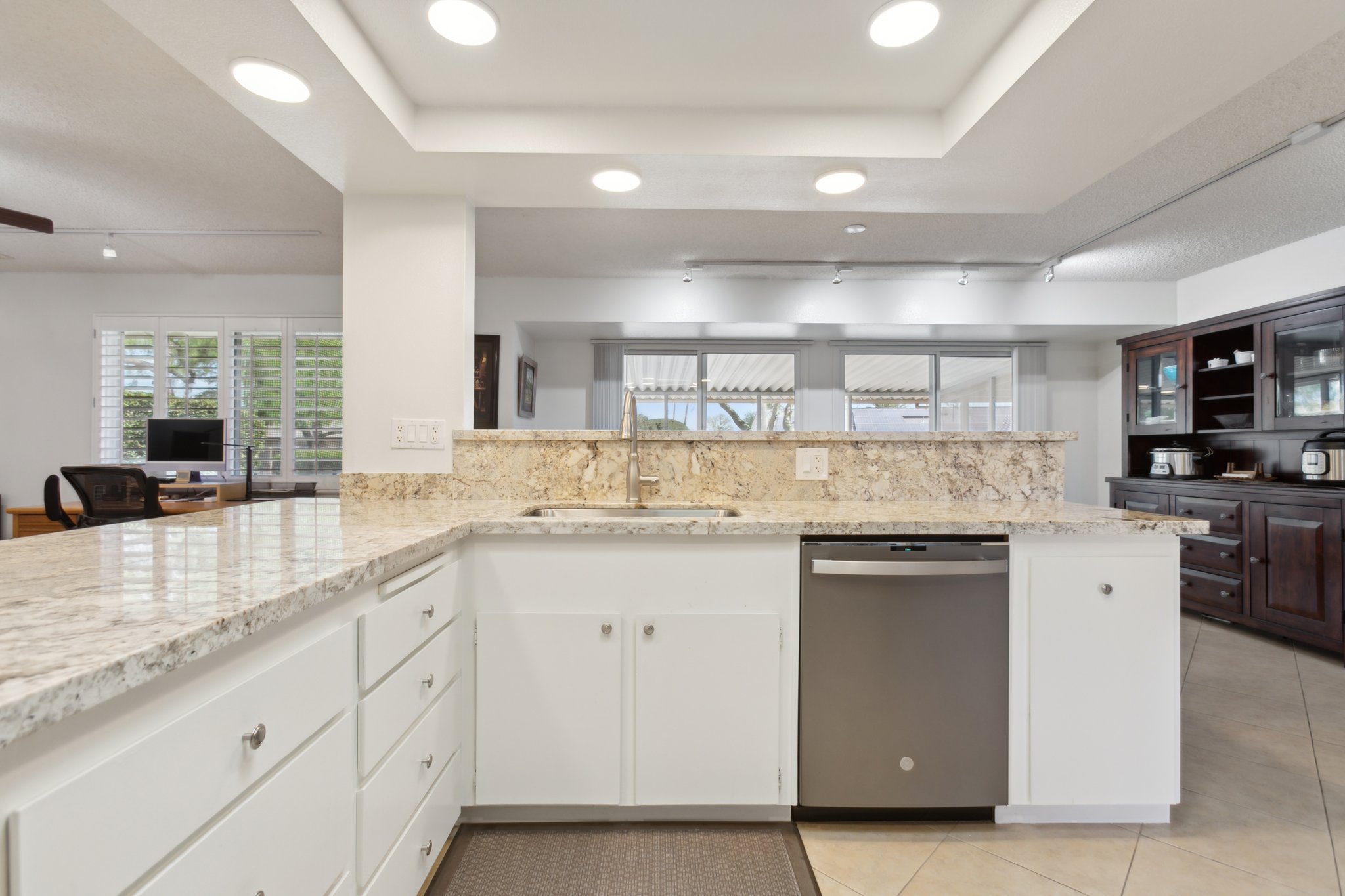 12315 W Sonnet Dr - 013.JPG