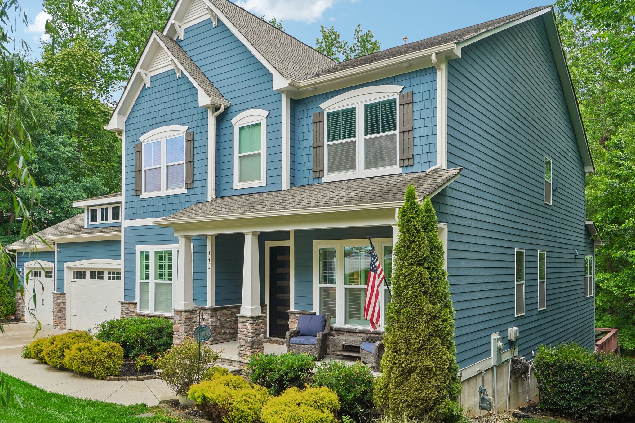 Crofton Dr-S0306-006.jpg