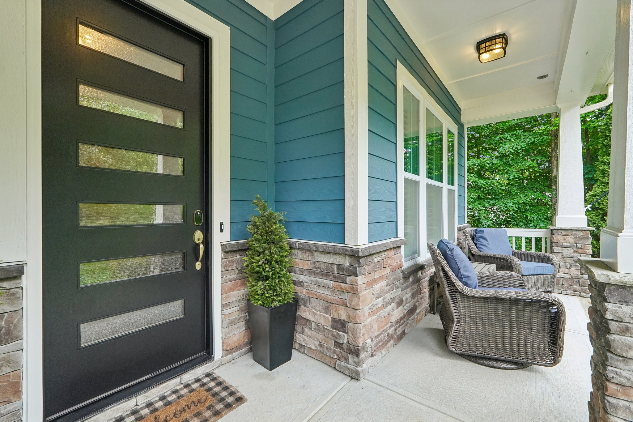Crofton Dr-S0306-008.jpg