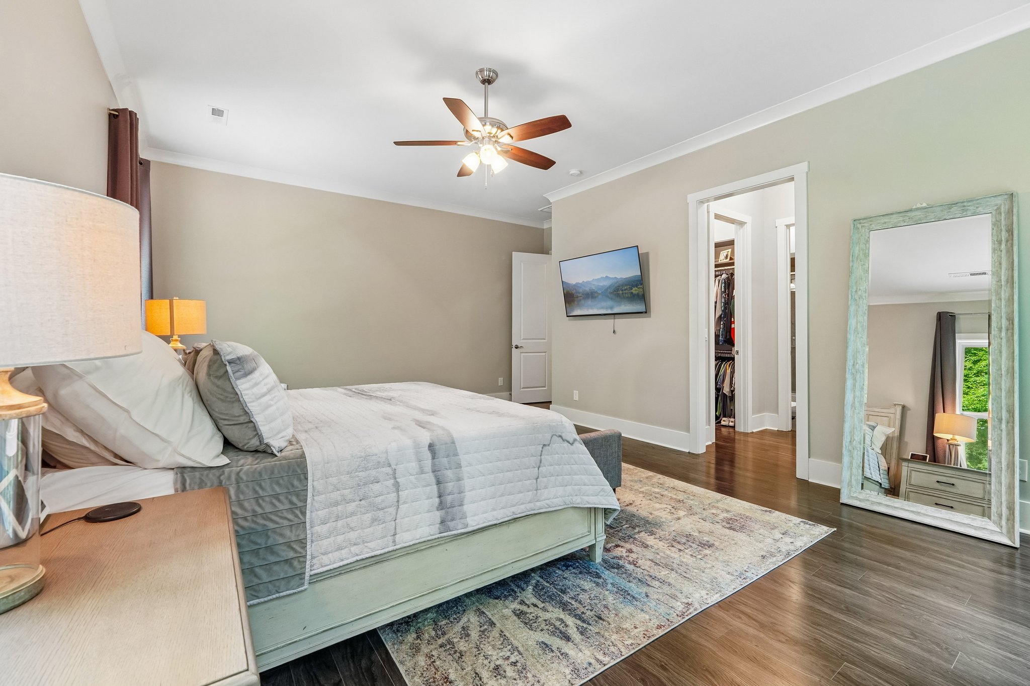 Crofton Dr-S0306-072.jpg