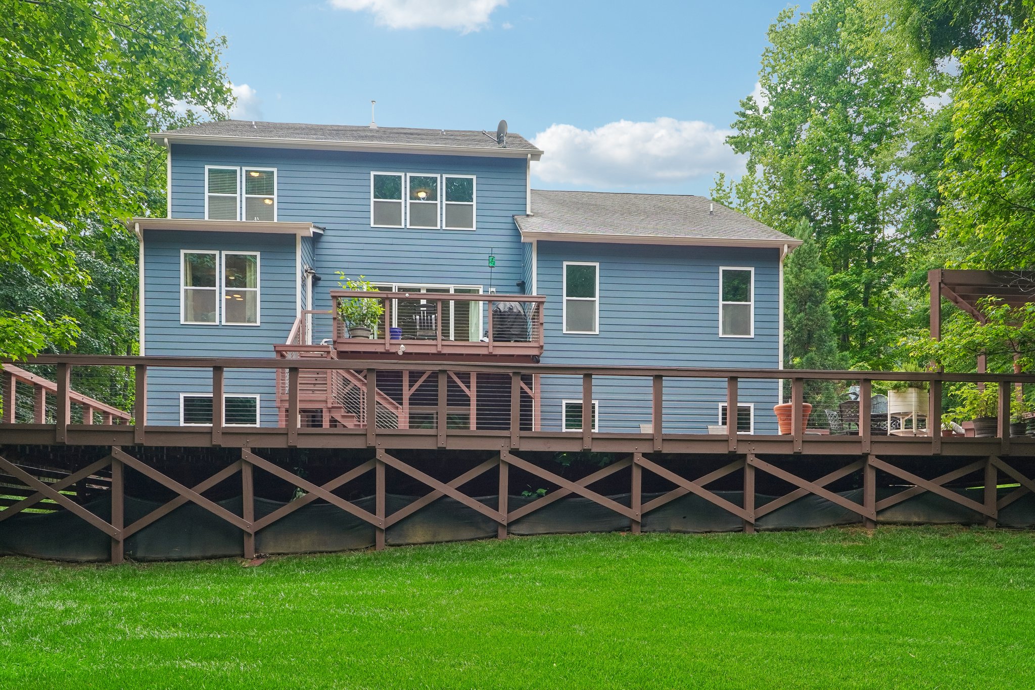 Crofton Dr-S0306-089.jpg