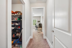 Crofton Dr-S0306-035.jpg