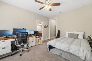 Crofton Dr-S0306-038.jpg