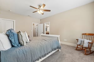 Crofton Dr-S0306-043.jpg