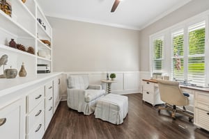 Crofton Dr-S0306-065.jpg