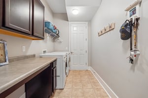 Crofton Dr-S0306-068.jpg